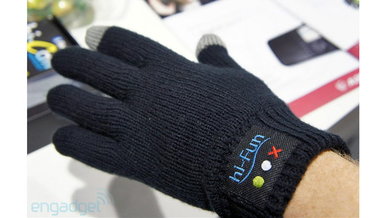 Illustration for article titled Bluetooth Gloves: Because Even Talking Into Your Hand Looks Less Stupid Than an Earpiece